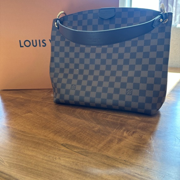 Louis Vuitton Handbags - Louis Vuitton Graceful PM